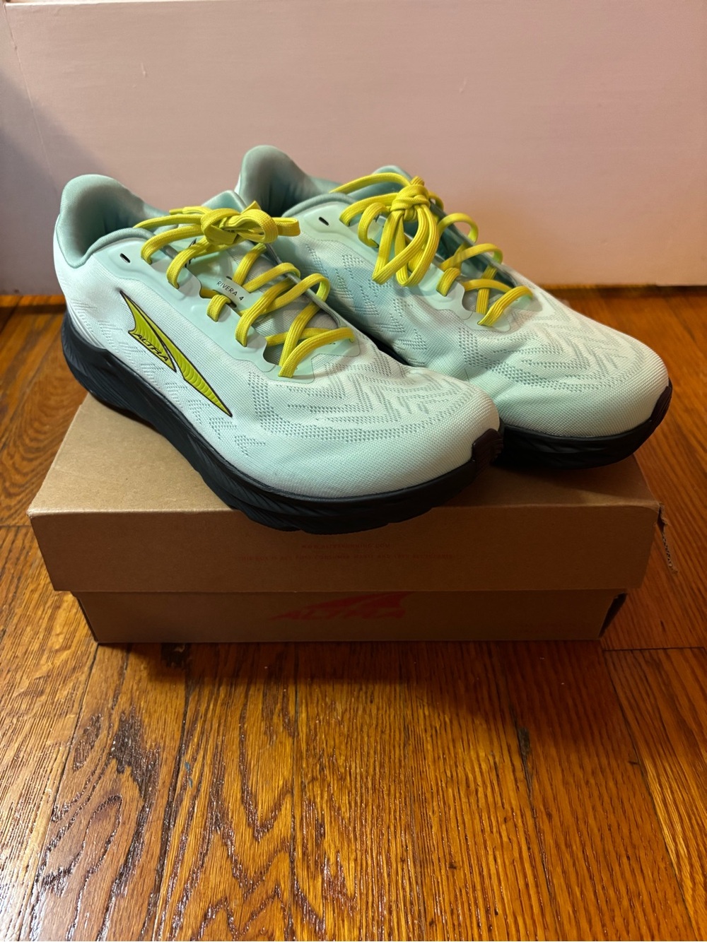 Altra Rivera 4 Women's Running Shoes